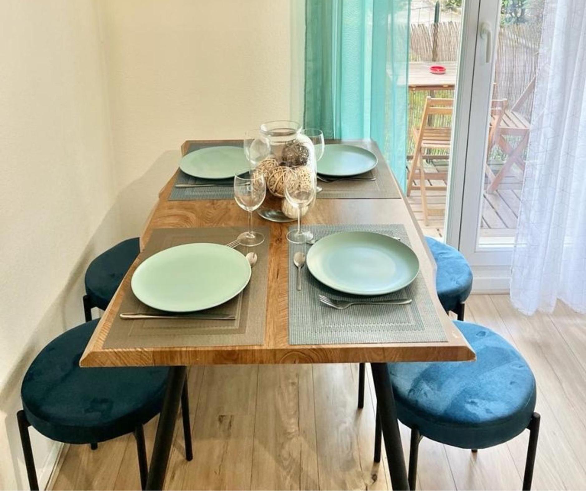 Le Renoir Terrasse De Plain-Pied Et Piscine Apartment Limoges Ngoại thất bức ảnh