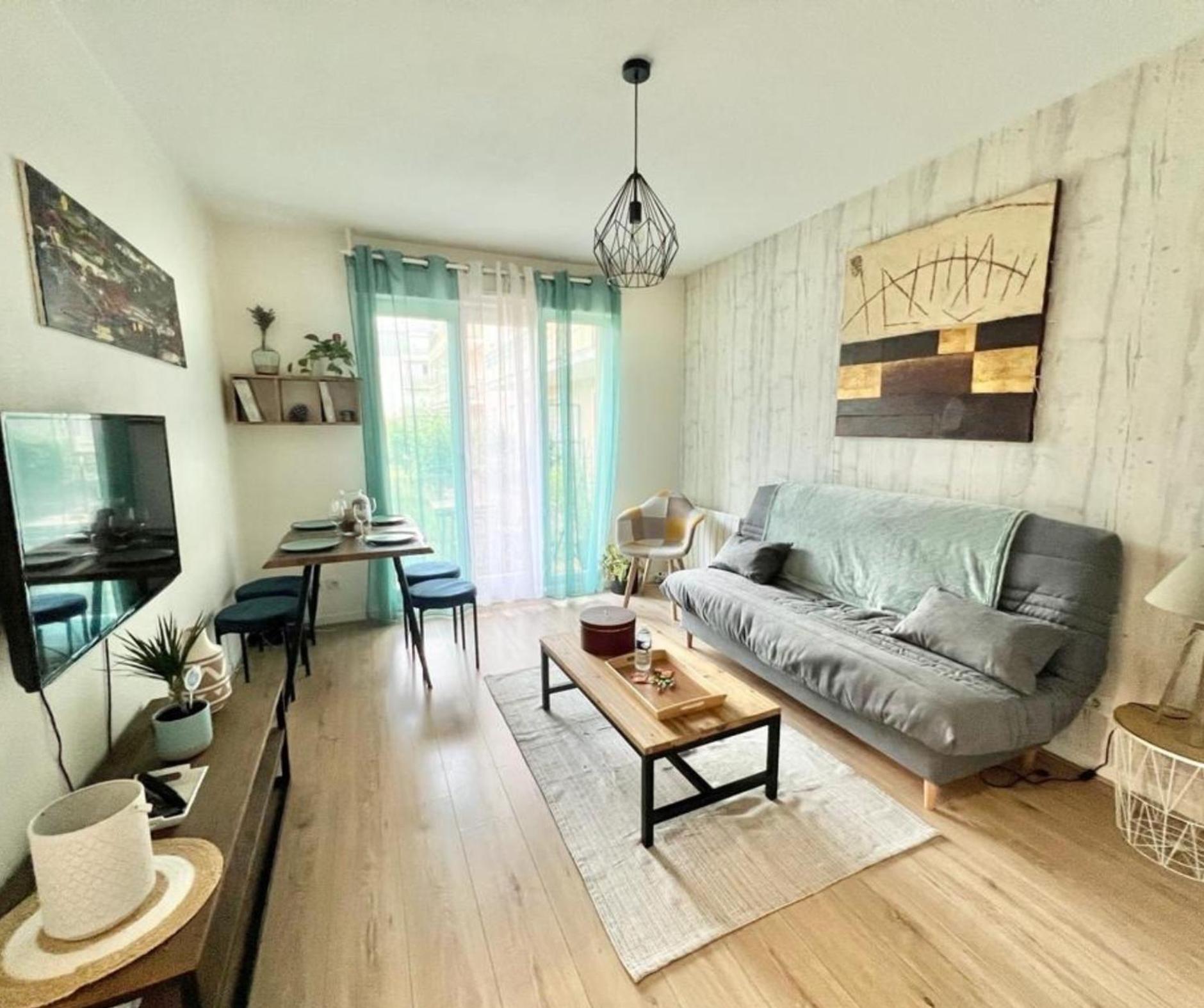 Le Renoir Terrasse De Plain-Pied Et Piscine Apartment Limoges Ngoại thất bức ảnh